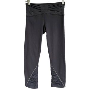Lululemon Embrace Crop Capri Legging Womens size 4 Gray Ruched Pin Tuck Athletic